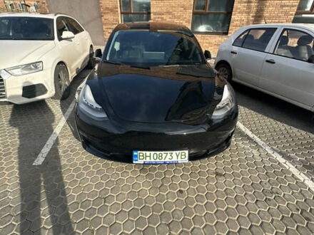 Чорний Тесла Модель 3, об'ємом двигуна 0 л та пробігом 110 тис. км за 18000 $, фото 1 на Automoto.ua