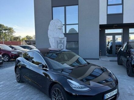 Чорний Тесла Модель 3, об'ємом двигуна 0 л та пробігом 144 тис. км за 14800 $, фото 1 на Automoto.ua
