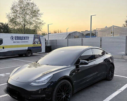 Чорний Тесла Модель 3, об'ємом двигуна 0 л та пробігом 92 тис. км за 19500 $, фото 1 на Automoto.ua