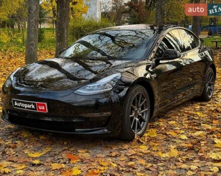 Тесла Модель 3 2019 у Києві на Automoto.ua Чорний Тесла Модель 3, об'ємом двигуна 0 л та пробігом 65 тис. км за 25390 $, фото 1 на Automoto.ua