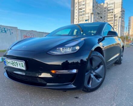 Чорний Тесла Модель 3, об'ємом двигуна 0 л та пробігом 61 тис. км за 24800 $, фото 1 на Automoto.ua