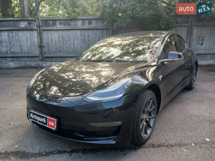 Тесла Модель 3 2019 в Киеве на Automoto.ua Черный Тесла Модель 3, объемом двигателя 0 л и пробегом 190 тыс. км за 16290 $, фото 1 на Automoto.ua