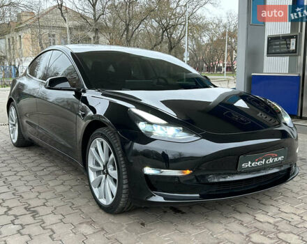 Черный Тесла Модель 3, объемом двигателя 0 л и пробегом 85 тыс. км за 19999 $, фото 1 на Automoto.ua
