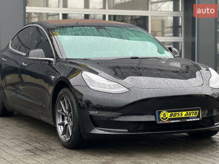 Тесла Модель 3 2019 у Івано-Франківську на Automoto.ua Чорний Тесла Модель 3, об'ємом двигуна 0 л та пробігом 77 тис. км за 15300 $, фото 1 на Automoto.ua