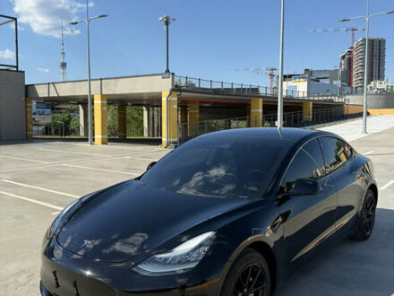 Тесла Модель 3 2019 у Києві на Automoto.ua Чорний Тесла Модель 3, об'ємом двигуна 0 л та пробігом 55 тис. км за 17500 $, фото 1 на Automoto.ua