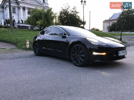 Тесла Модель 3 2019 в Киеве на Automoto.ua Черный Тесла Модель 3, объемом двигателя 0 л и пробегом 109 тыс. км за 21000 $, фото 1 на Automoto.ua