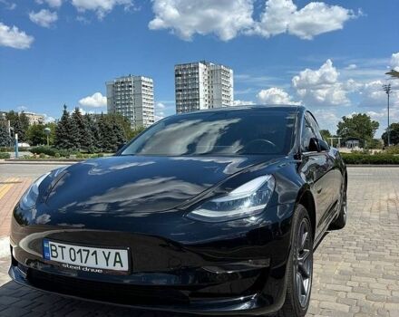 Чорний Тесла Модель 3, об'ємом двигуна 0 л та пробігом 115 тис. км за 15500 $, фото 1 на Automoto.ua
