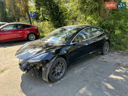 Тесла Модель 3 2019 в Киеве на Automoto.ua Черный Тесла Модель 3, объемом двигателя 0 л и пробегом 120 тыс. км за 15600 $, фото 1 на Automoto.ua