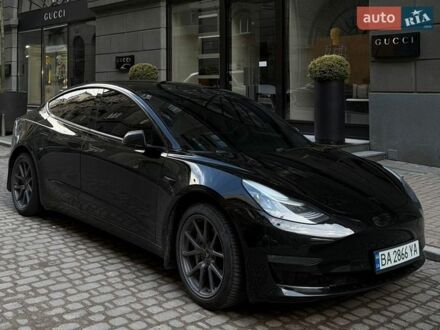 Черный Тесла Модель 3, объемом двигателя 0 л и пробегом 134 тыс. км за 18400 $, фото 1 на Automoto.ua