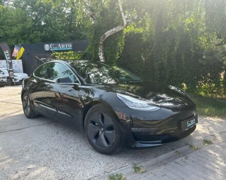Черный Тесла Модель 3, объемом двигателя 0 л и пробегом 143 тыс. км за 17900 $, фото 1 на Automoto.ua