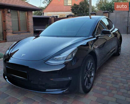Черный Тесла Модель 3, объемом двигателя 0 л и пробегом 129 тыс. км за 19500 $, фото 1 на Automoto.ua