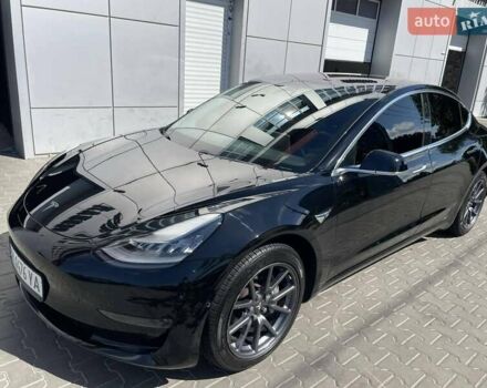 Чорний Тесла Модель 3, об'ємом двигуна 0 л та пробігом 107 тис. км за 17700 $, фото 1 на Automoto.ua