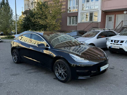 Чорний Тесла Модель 3, об'ємом двигуна 0 л та пробігом 105 тис. км за 17500 $, фото 1 на Automoto.ua