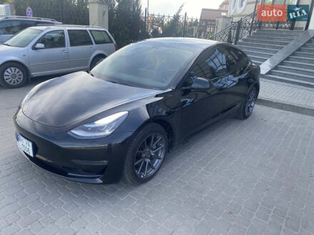 Тесла Модель 3 2019 у Червонограде на Automoto.ua Чорний Тесла Модель 3, об'ємом двигуна 0 л та пробігом 80 тис. км за 23900 $, фото 1 на Automoto.ua