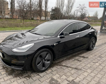 Чорний Тесла Модель 3, об'ємом двигуна 0 л та пробігом 155 тис. км за 15800 $, фото 1 на Automoto.ua