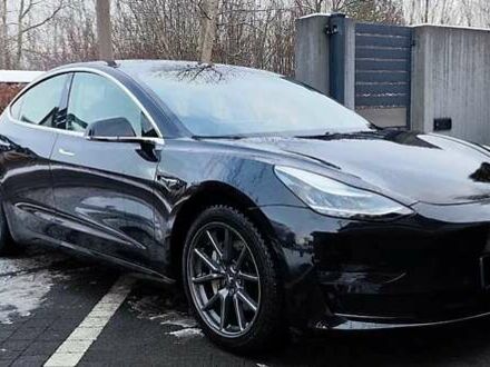 Тесла Модель 3 2020 у Рівному на Automoto.ua Чорний Тесла Модель 3, об'ємом двигуна 0 л та пробігом 110 тис. км за 14800 $, фото 1 на Automoto.ua