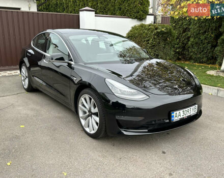 Чорний Тесла Модель 3, об'ємом двигуна 0 л та пробігом 68 тис. км за 17300 $, фото 1 на Automoto.ua