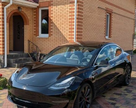 Тесла Модель 3 2020 у Березне на Automoto.ua Чорний Тесла Модель 3, об'ємом двигуна 0 л та пробігом 144 тис. км за 17700 $, фото 1 на Automoto.ua