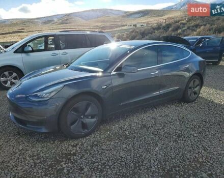 Чорний Тесла Модель 3, об'ємом двигуна 0 л та пробігом 107 тис. км за 3500 $, фото 1 на Automoto.ua