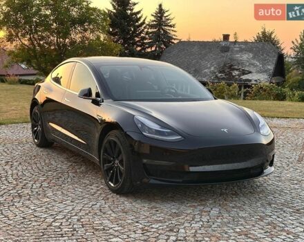 Чорний Тесла Модель 3, об'ємом двигуна 0 л та пробігом 98 тис. км за 12500 $, фото 1 на Automoto.ua