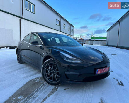 Черный Тесла Модель 3, объемом двигателя 0 л и пробегом 74 тыс. км за 17500 $, фото 1 на Automoto.ua