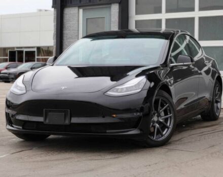 Тесла Модель 3 2020 в Киеве на Automoto.ua Черный Тесла Модель 3, объемом двигателя 0 л и пробегом 36 тыс. км за 11700 $, фото 1 на Automoto.ua