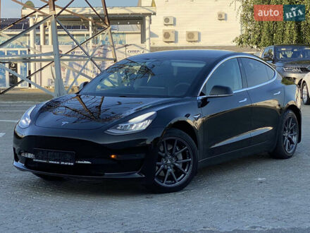 Тесла Модель 3 2020 в Черновцах на Automoto.ua Черный Тесла Модель 3, объемом двигателя 0 л и пробегом 78 тыс. км за 17300 $, фото 1 на Automoto.ua