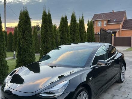 Чорний Тесла Модель 3, об'ємом двигуна 0 л та пробігом 130 тис. км за 17500 $, фото 1 на Automoto.ua