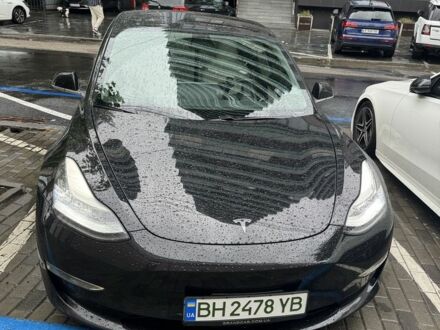 Черный Тесла Модель 3, объемом двигателя 0 л и пробегом 76 тыс. км за 18502 $, фото 1 на Automoto.ua