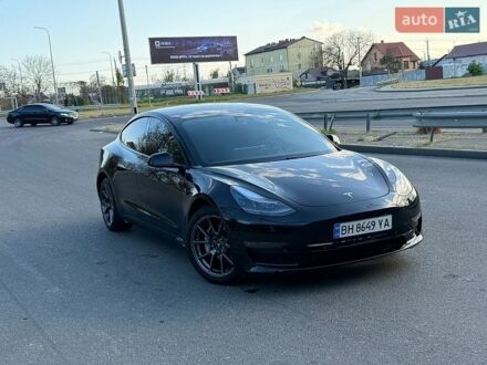 Черный Тесла Модель 3, объемом двигателя 0 л и пробегом 130 тыс. км за 15999 $, фото 1 на Automoto.ua