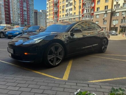 Черный Тесла Модель 3, объемом двигателя 0 л и пробегом 104 тыс. км за 16000 $, фото 1 на Automoto.ua