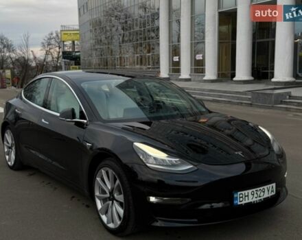 Черный Тесла Модель 3, объемом двигателя 0 л и пробегом 65 тыс. км за 18500 $, фото 1 на Automoto.ua