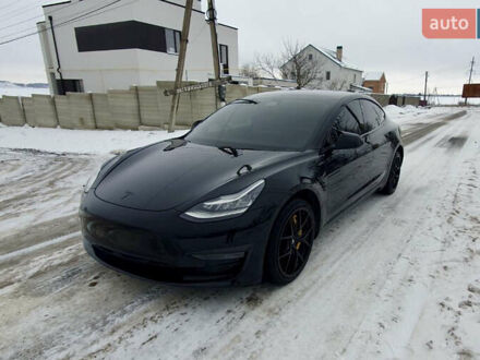 Тесла Модель 3 2020 у Хмельницькому на Automoto.ua Чорний Тесла Модель 3, об'ємом двигуна 0 л та пробігом 72 тис. км за 15300 $, фото 1 на Automoto.ua
