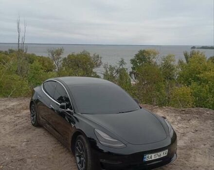 Чорний Тесла Модель 3, об'ємом двигуна 0 л та пробігом 90 тис. км за 16500 $, фото 1 на Automoto.ua