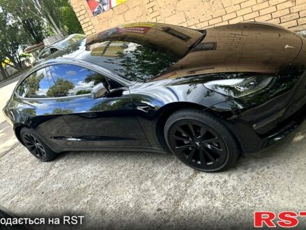 Чорний Тесла Модель 3, об'ємом двигуна 0.36 л та пробігом 75 тис. км за 21500 $, фото 1 на Automoto.ua