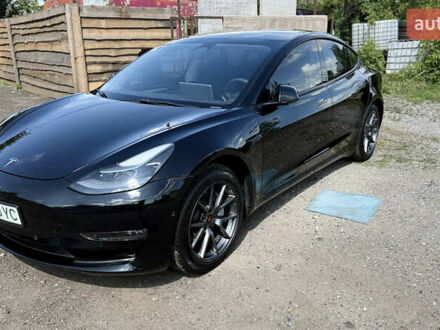 Тесла Модель 3 2021 в Киеве на Automoto.ua Черный Тесла Модель 3, объемом двигателя 0 л и пробегом 42 тыс. км за 22999 $, фото 1 на Automoto.ua