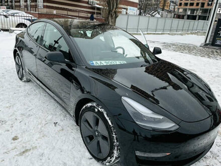Тесла Модель 3 2021 в Киеве на Automoto.ua Черный Тесла Модель 3, объемом двигателя 0 л и пробегом 95 тыс. км за 19990 $, фото 1 на Automoto.ua