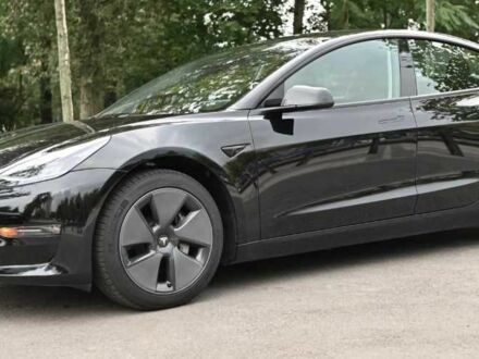 Черный Тесла Модель 3, объемом двигателя 0 л и пробегом 64 тыс. км за 13600 $, фото 1 на Automoto.ua