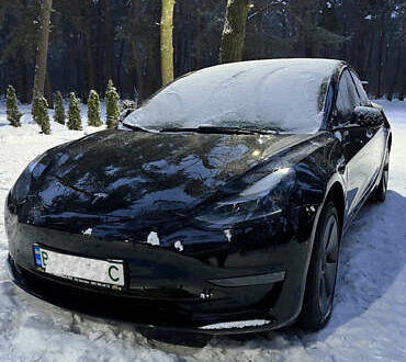 Черный Тесла Модель 3, объемом двигателя 0 л и пробегом 212 тыс. км за 17000 $, фото 1 на Automoto.ua