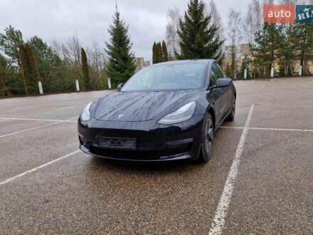 Тесла Модель 3 2021 в Тернополе на Automoto.ua Черный Тесла Модель 3, объемом двигателя 0 л и пробегом 64 тыс. км за 23000 $, фото 1 на Automoto.ua
