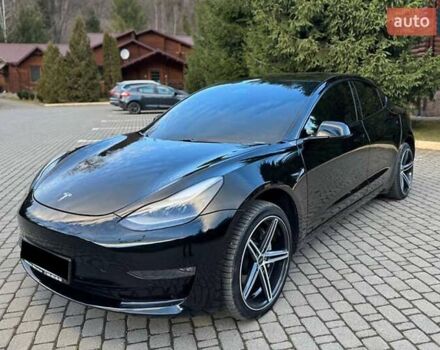 Чорний Тесла Модель 3, об'ємом двигуна 0 л та пробігом 55 тис. км за 19000 $, фото 1 на Automoto.ua