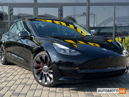 Тесла Модель 3 2021 у Мукачеве на Automoto.ua Чорний Тесла Модель 3, об'ємом двигуна 82 л та пробігом 13 тис. км за 25500 $, фото 1 на Automoto.ua