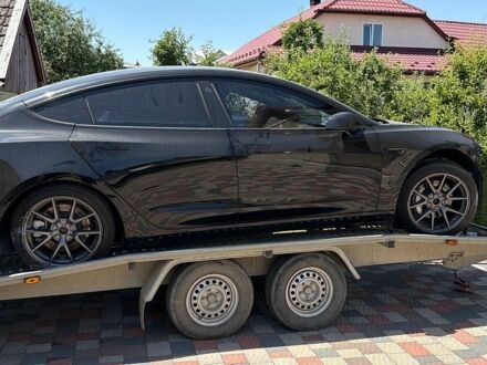 Черный Тесла Модель 3, объемом двигателя 0 л и пробегом 43 тыс. км за 12600 $, фото 1 на Automoto.ua