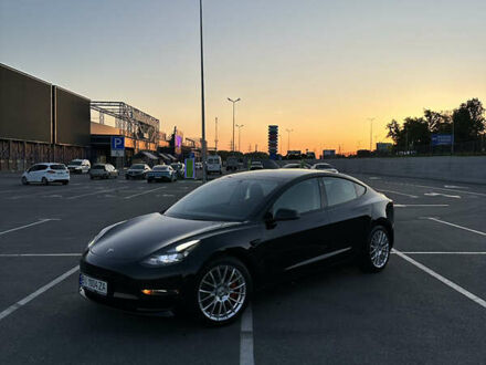 Черный Тесла Модель 3, объемом двигателя 0 л и пробегом 61 тыс. км за 19500 $, фото 1 на Automoto.ua