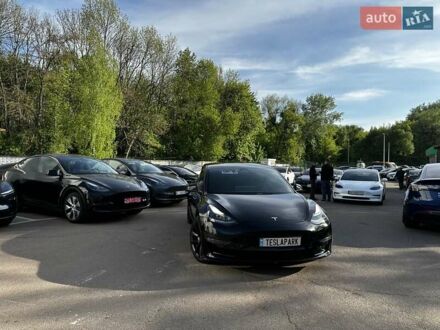 Тесла Модель 3 2022 у Києві на Automoto.ua Чорний Тесла Модель 3, об'ємом двигуна 0 л та пробігом 47 тис. км за 25800 $, фото 1 на Automoto.ua