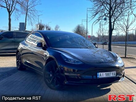 Чорний Тесла Модель 3, об'ємом двигуна 0.44 л та пробігом 55 тис. км за 23500 $, фото 1 на Automoto.ua