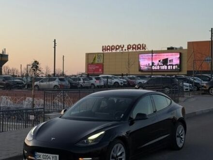 Чорний Тесла Модель 3, об'ємом двигуна 0 л та пробігом 255 тис. км за 15800 $, фото 1 на Automoto.ua