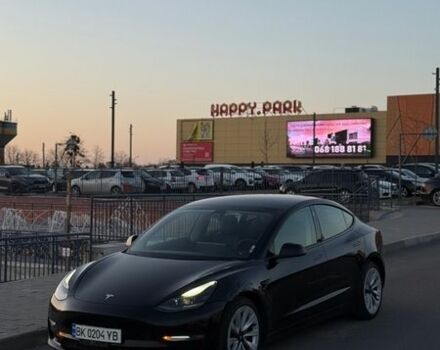 Черный Тесла Модель 3, объемом двигателя 0 л и пробегом 255 тыс. км за 15800 $, фото 1 на Automoto.ua