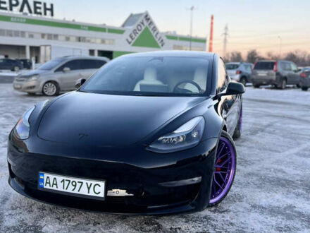 Черный Тесла Модель 3, объемом двигателя 0 л и пробегом 63 тыс. км за 27000 $, фото 1 на Automoto.ua