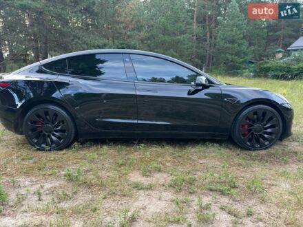 Чорний Тесла Модель 3, об'ємом двигуна 0 л та пробігом 28 тис. км за 22900 $, фото 1 на Automoto.ua